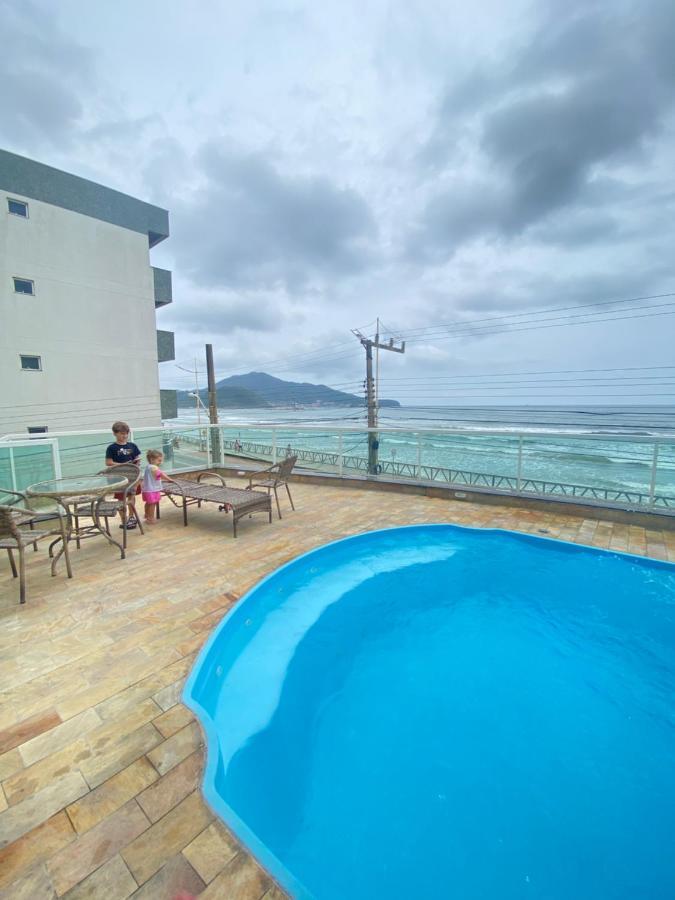 Gravata Predio Frente Mar Ao Lado Beto Carrero E Balneario Camboriu Brisamarbc4 Navegantes Room photo
